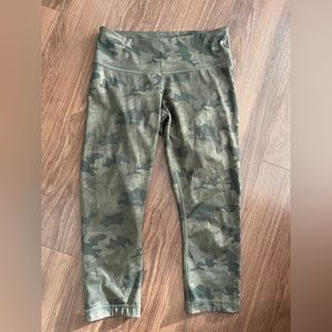 Lululemon Camo Crop Wunder Under Leggings